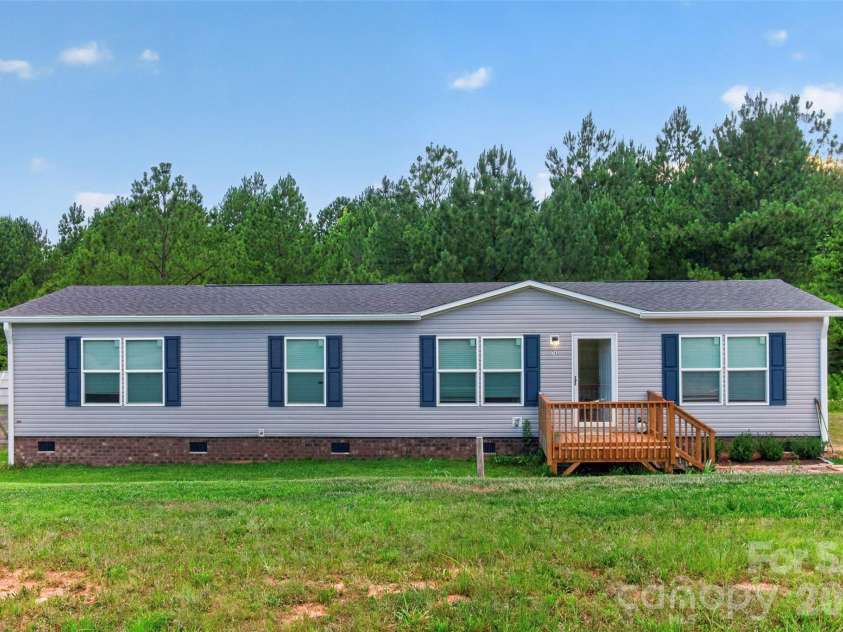742 Sidney Cornwell Drive, Catawba, SC 29704.  MLS# CAR4402578, YatesRealty ID 36415. 