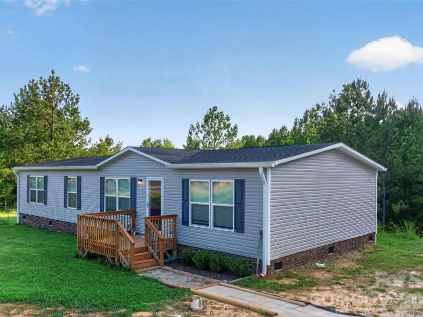 742 Sidney Cornwell Drive, Catawba, SC 29704.  MLS# CAR4402578, YatesRealty ID 36415. 