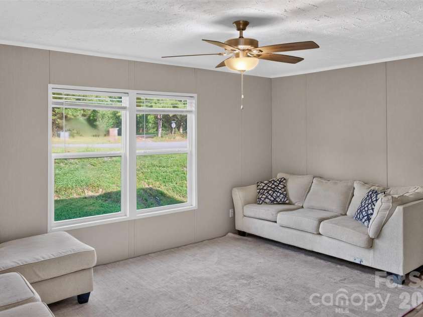 742 Sidney Cornwell Drive, Catawba, SC 29704.  MLS# CAR4402578, YatesRealty ID 36415. Den