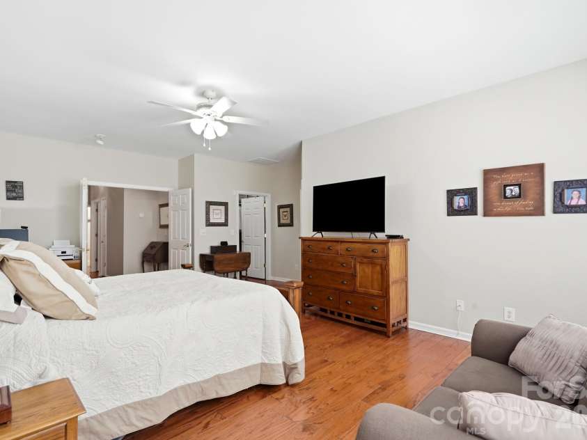 970 Platinum Drive, Fort Mill, SC 29708.  MLS# CAR4401063, YatesRealty ID 36416. 
