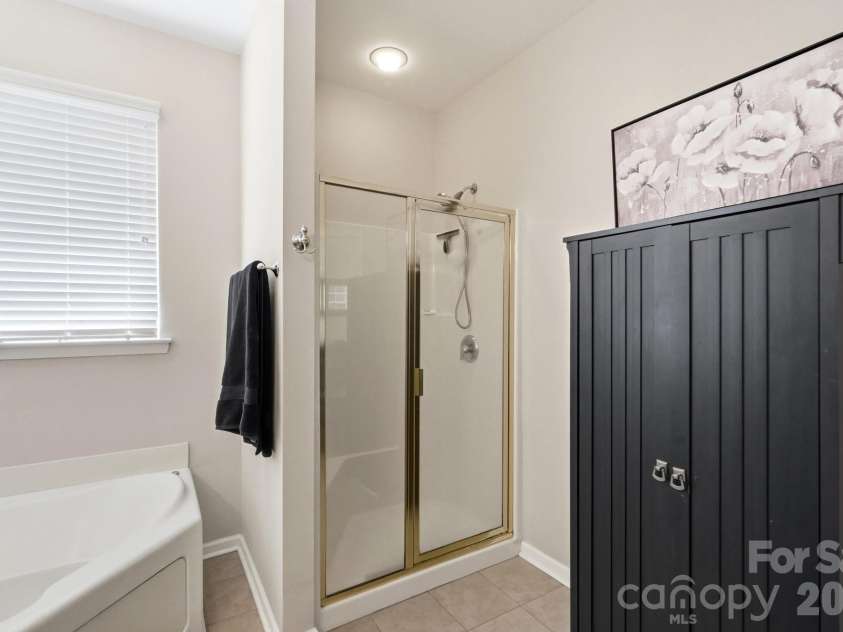 970 Platinum Drive, Fort Mill, SC 29708.  MLS# CAR4401063, YatesRealty ID 36416. 