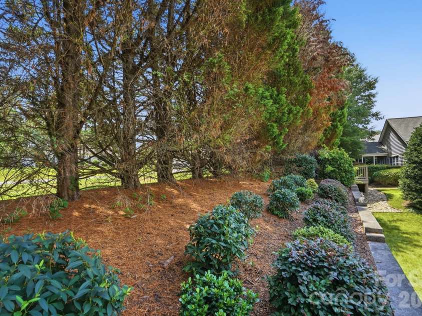 970 Platinum Drive, Fort Mill, SC 29708.  MLS# CAR4401063, YatesRealty ID 36416. 