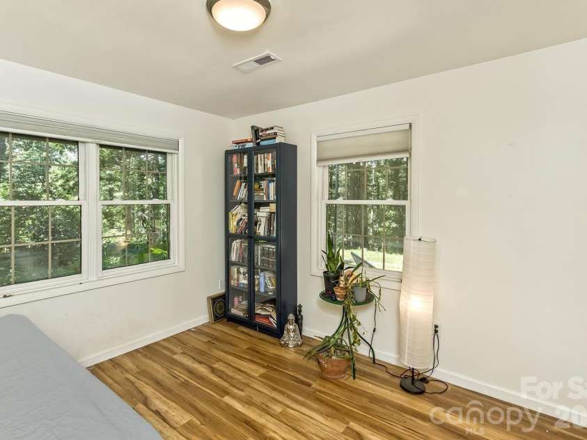 104 Pokeberry Lane, Leicester, NC 28748.  MLS# CAR4401625, YatesRealty ID 36417. 