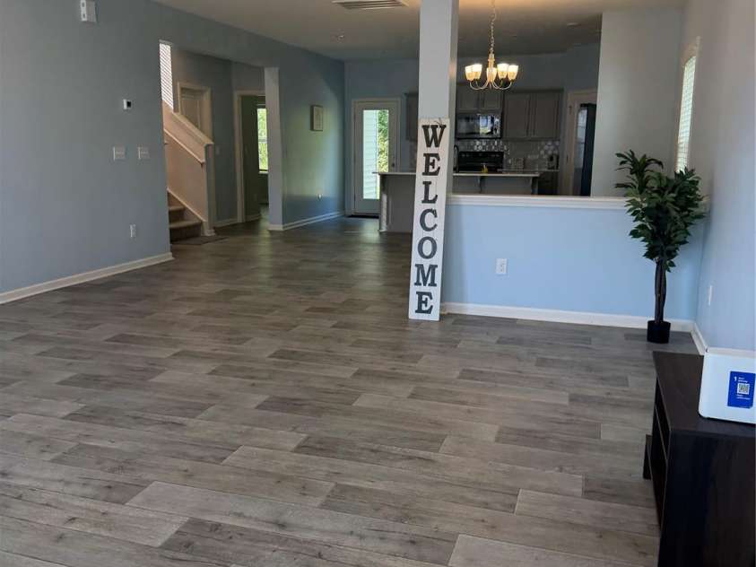 10210 Holly Park Drive, Charlotte, NC 28214.  MLS# CAR4402789, YatesRealty ID 36418. 