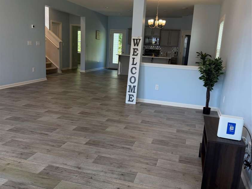 10210 Holly Park Drive, Charlotte, NC 28214.  MLS# CAR4402789, YatesRealty ID 36418. 