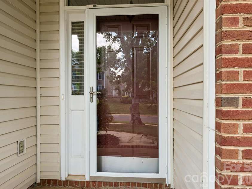 10906 Chamberlain Hall Court, Charlotte, NC 28277.  MLS# CAR4402127, YatesRealty ID 36419. 
