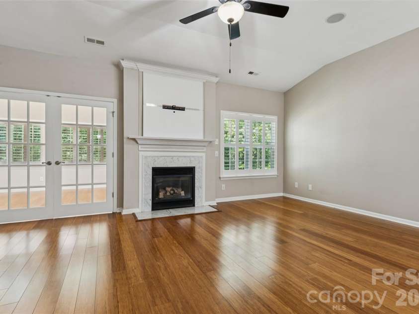 10906 Chamberlain Hall Court, Charlotte, NC 28277.  MLS# CAR4402127, YatesRealty ID 36419. 