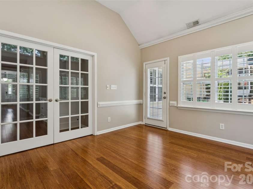 10906 Chamberlain Hall Court, Charlotte, NC 28277.  MLS# CAR4402127, YatesRealty ID 36419. 