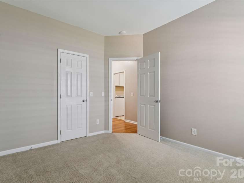 10906 Chamberlain Hall Court, Charlotte, NC 28277.  MLS# CAR4402127, YatesRealty ID 36419. 