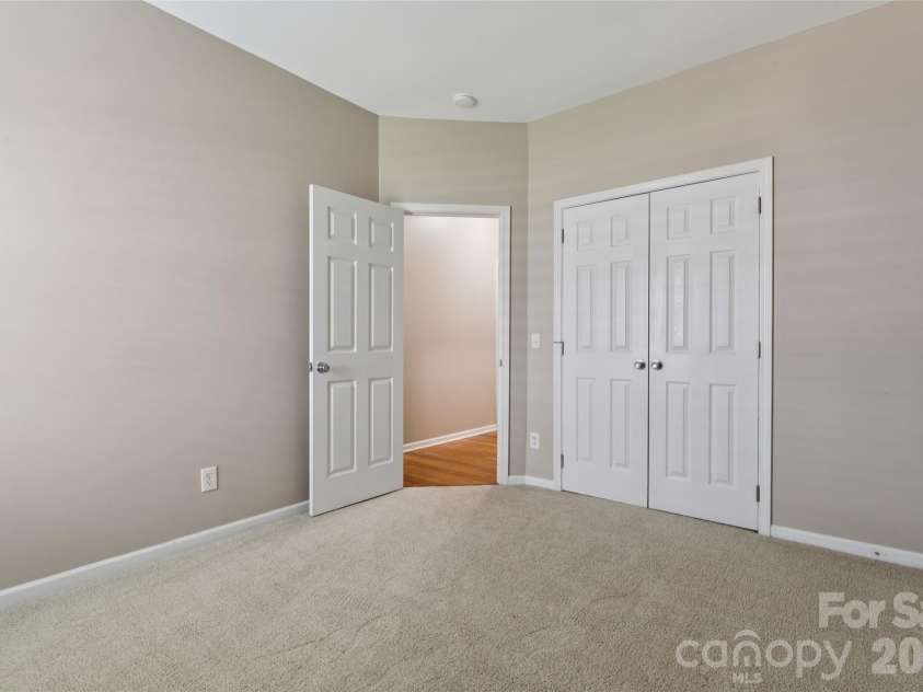 10906 Chamberlain Hall Court, Charlotte, NC 28277.  MLS# CAR4402127, YatesRealty ID 36419. 