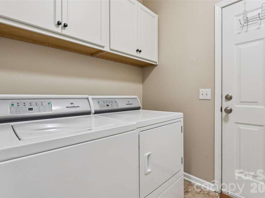 10906 Chamberlain Hall Court, Charlotte, NC 28277.  MLS# CAR4402127, YatesRealty ID 36419. 