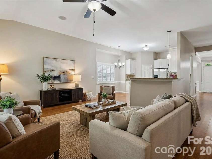 10906 Chamberlain Hall Court, Charlotte, NC 28277.  MLS# CAR4402127, YatesRealty ID 36419. 