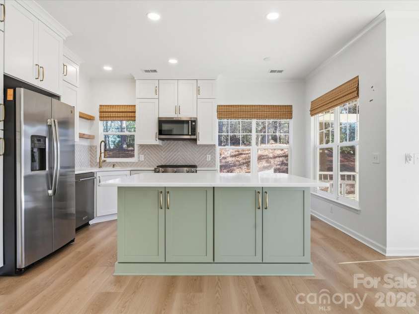 28138 Song Sparrow Lane, Fort Mill, SC 29707.  MLS# CAR4338126, YatesRealty ID 3642. 