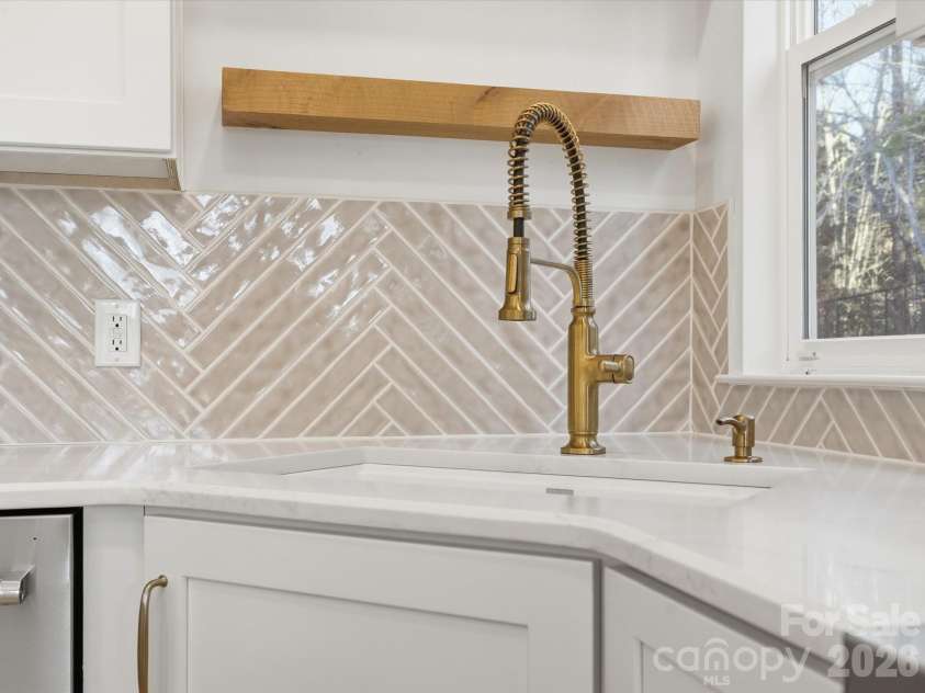 28138 Song Sparrow Lane, Fort Mill, SC 29707.  MLS# CAR4338126, YatesRealty ID 3642. 