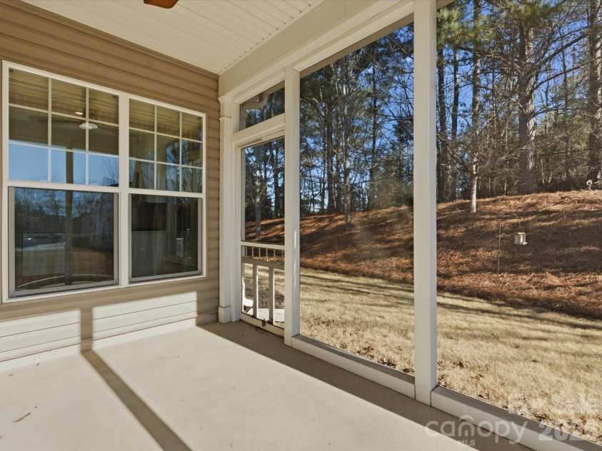 28138 Song Sparrow Lane, Fort Mill, SC 29707.  MLS# CAR4338126, YatesRealty ID 3642. 