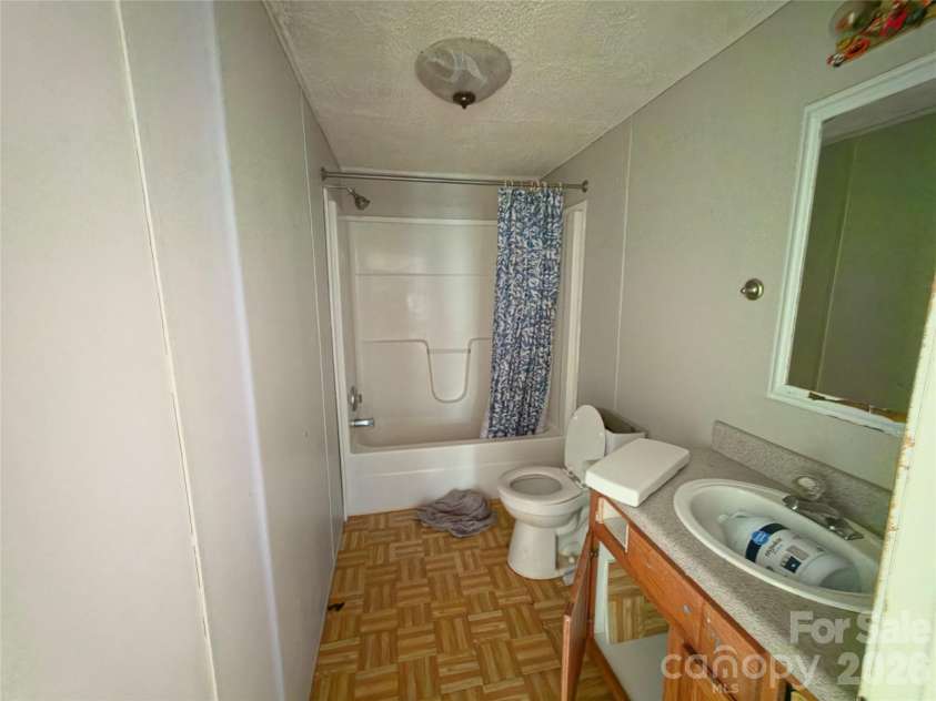 119 Miracle Mountain Road, Bryson City, NC 28713.  MLS# CAR4402180, YatesRealty ID 36420. 