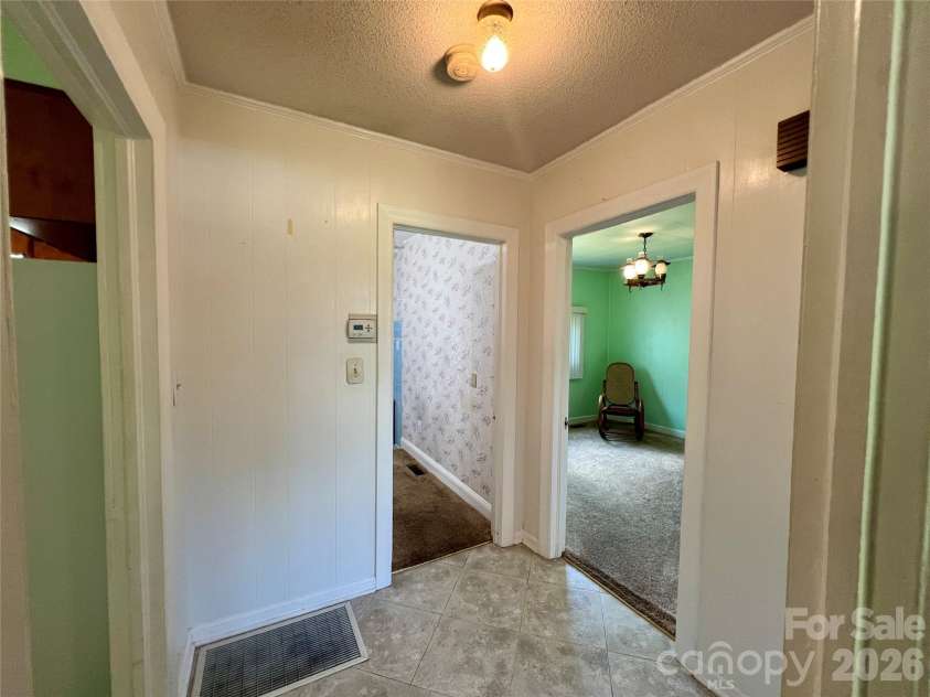 2307 Mclean Street, Gastonia, NC 28054.  MLS# CAR4402528, YatesRealty ID 36421. 