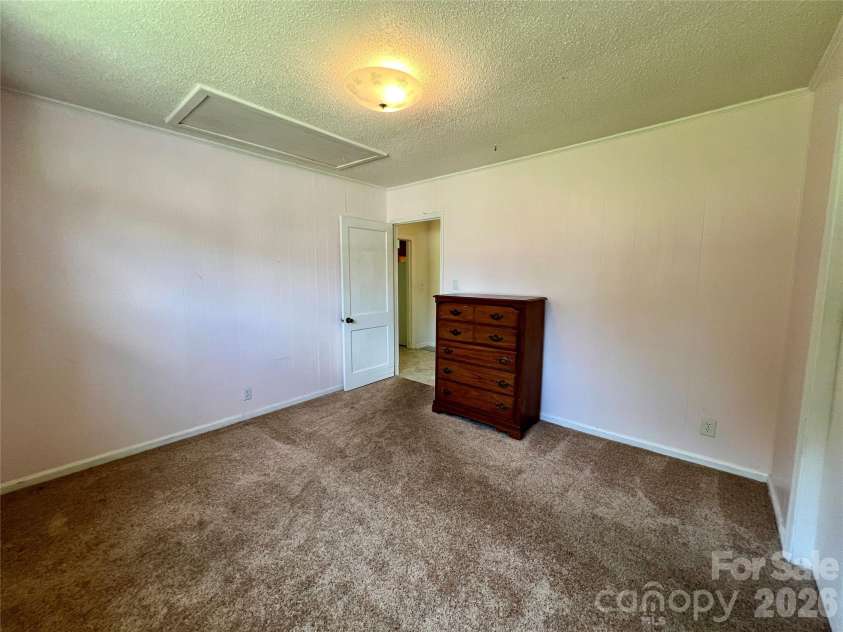 2307 Mclean Street, Gastonia, NC 28054.  MLS# CAR4402528, YatesRealty ID 36421. 
