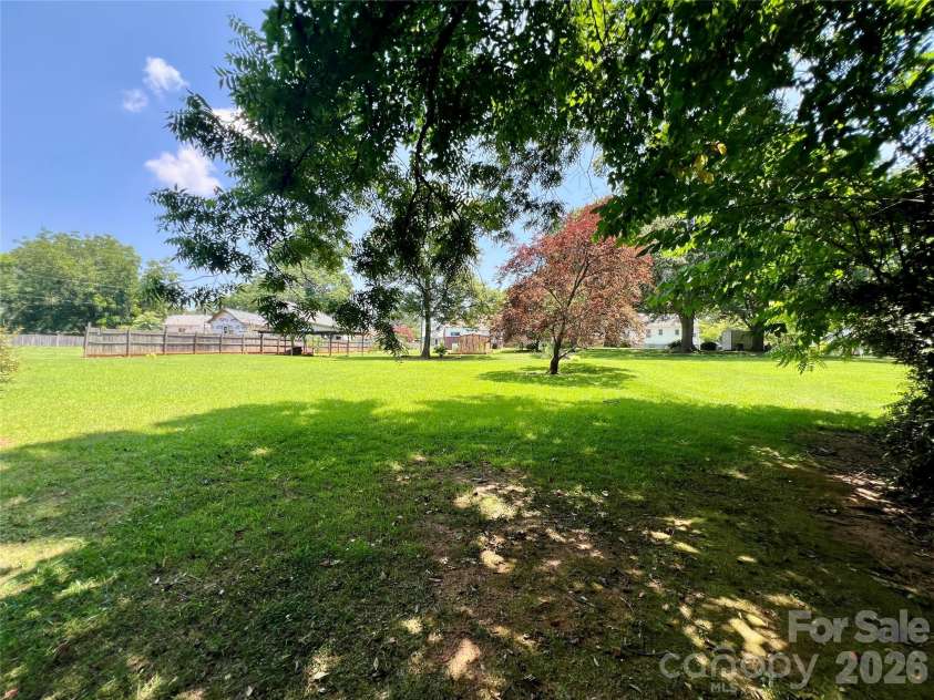 2307 Mclean Street, Gastonia, NC 28054.  MLS# CAR4402528, YatesRealty ID 36421. 