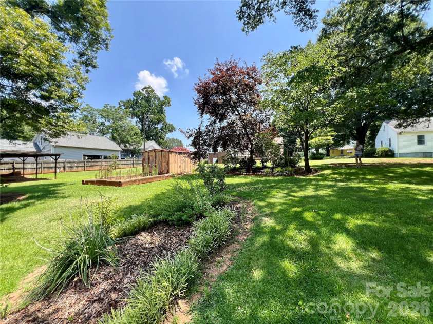 2307 Mclean Street, Gastonia, NC 28054.  MLS# CAR4402528, YatesRealty ID 36421. 