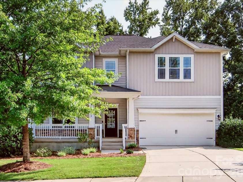 11803 Eversfield Lane, Charlotte, NC 28269.  MLS# CAR4402065, YatesRealty ID 36423. 