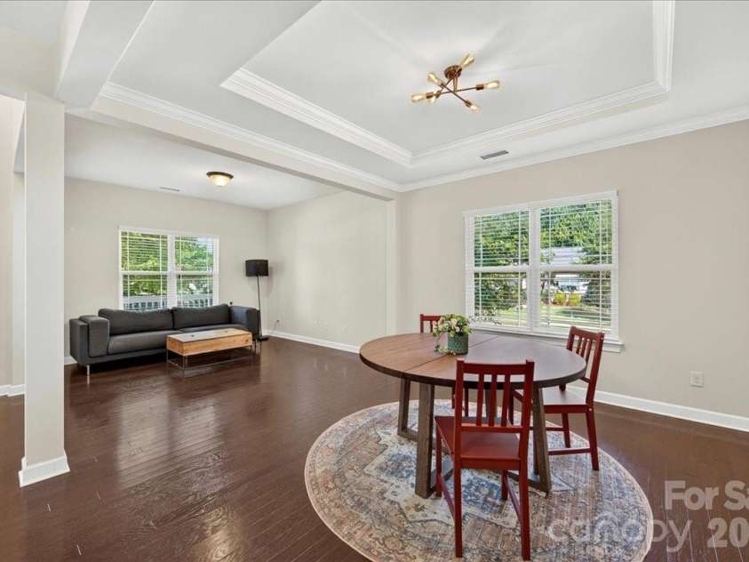 11803 Eversfield Lane, Charlotte, NC 28269.  MLS# CAR4402065, YatesRealty ID 36423. 