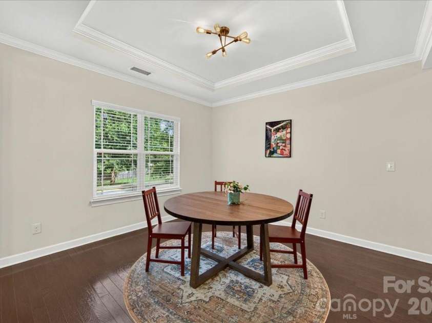 11803 Eversfield Lane, Charlotte, NC 28269.  MLS# CAR4402065, YatesRealty ID 36423. 