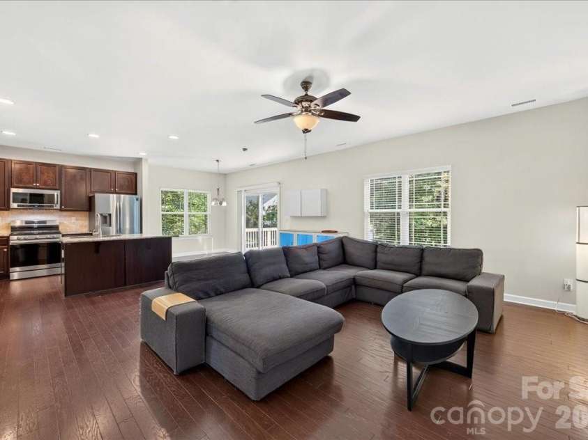 11803 Eversfield Lane, Charlotte, NC 28269.  MLS# CAR4402065, YatesRealty ID 36423. 