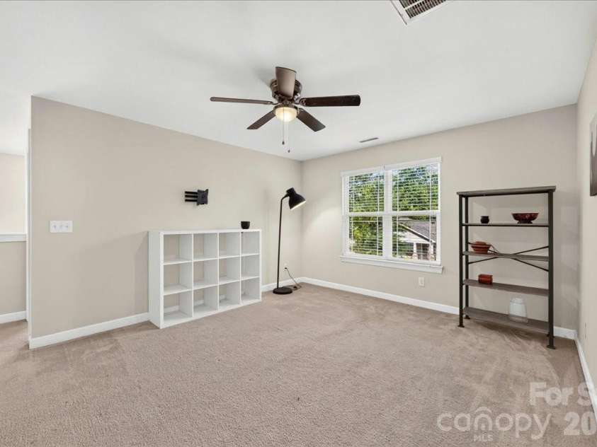 11803 Eversfield Lane, Charlotte, NC 28269.  MLS# CAR4402065, YatesRealty ID 36423. 