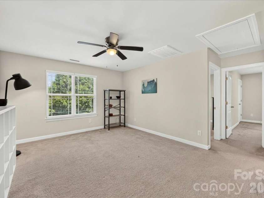 11803 Eversfield Lane, Charlotte, NC 28269.  MLS# CAR4402065, YatesRealty ID 36423. 