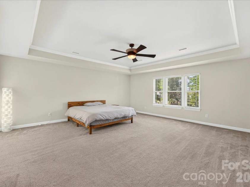 11803 Eversfield Lane, Charlotte, NC 28269.  MLS# CAR4402065, YatesRealty ID 36423. 