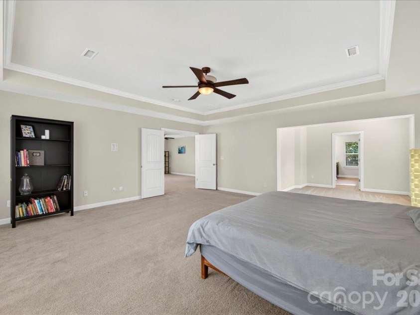 11803 Eversfield Lane, Charlotte, NC 28269.  MLS# CAR4402065, YatesRealty ID 36423. 