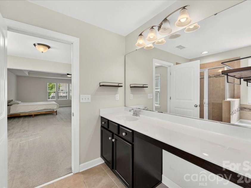 11803 Eversfield Lane, Charlotte, NC 28269.  MLS# CAR4402065, YatesRealty ID 36423. 