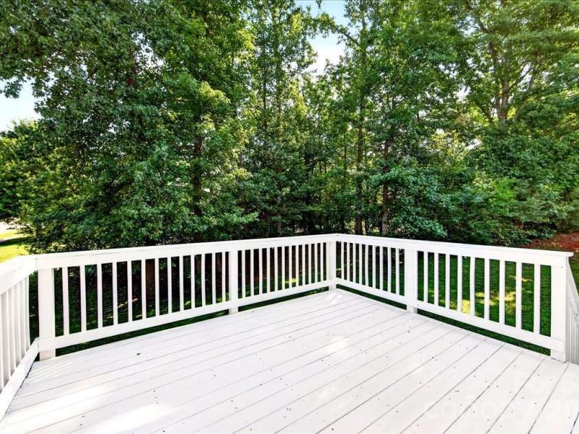11803 Eversfield Lane, Charlotte, NC 28269.  MLS# CAR4402065, YatesRealty ID 36423. 