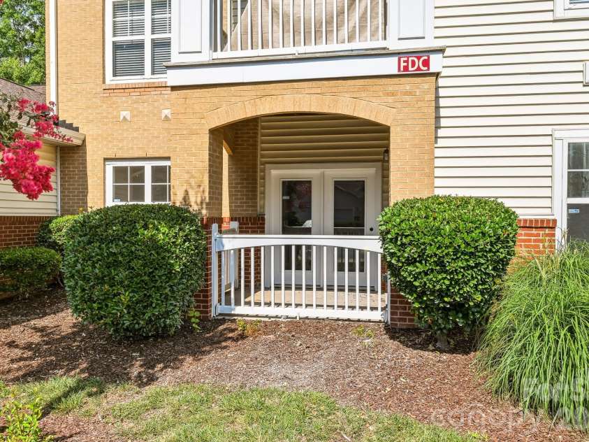 16409 Golden River Lane, Charlotte, NC 28277.  MLS# CAR4401552, YatesRealty ID 36424. 