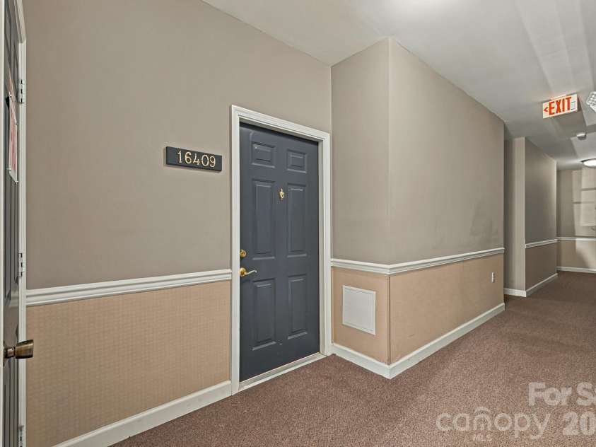 16409 Golden River Lane, Charlotte, NC 28277.  MLS# CAR4401552, YatesRealty ID 36424. 