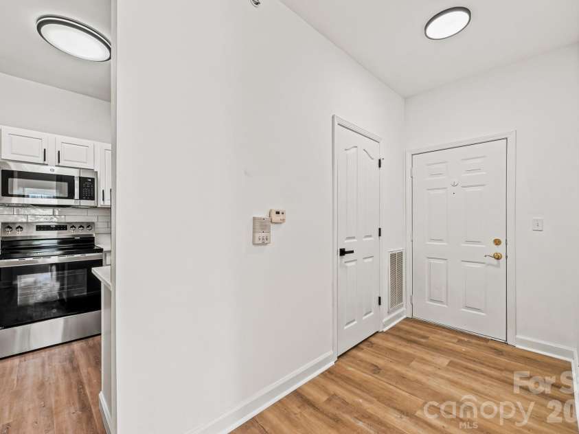 16409 Golden River Lane, Charlotte, NC 28277.  MLS# CAR4401552, YatesRealty ID 36424. 