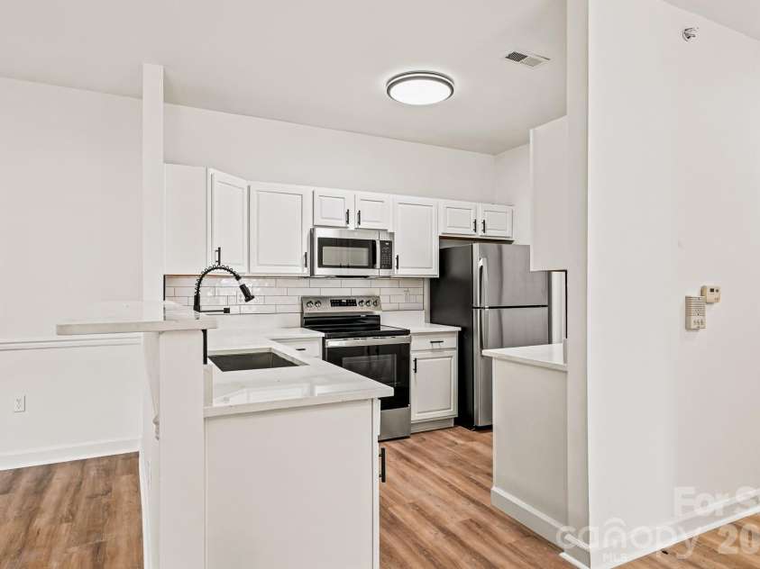 16409 Golden River Lane, Charlotte, NC 28277.  MLS# CAR4401552, YatesRealty ID 36424. 
