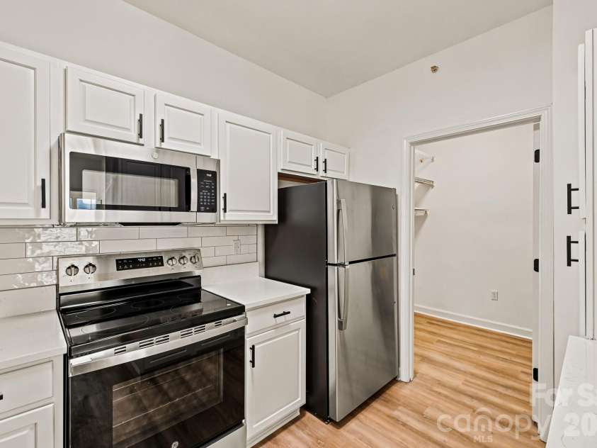 16409 Golden River Lane, Charlotte, NC 28277.  MLS# CAR4401552, YatesRealty ID 36424. 