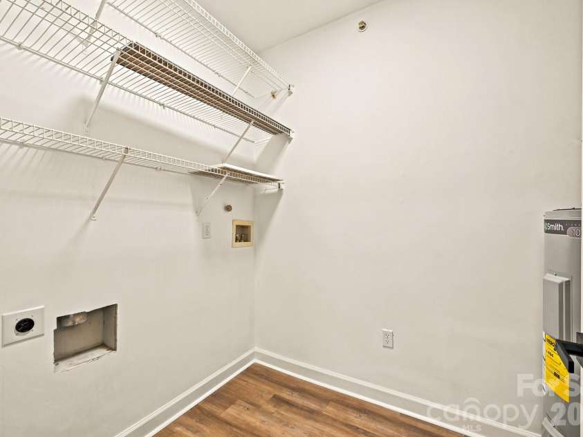 16409 Golden River Lane, Charlotte, NC 28277.  MLS# CAR4401552, YatesRealty ID 36424. 