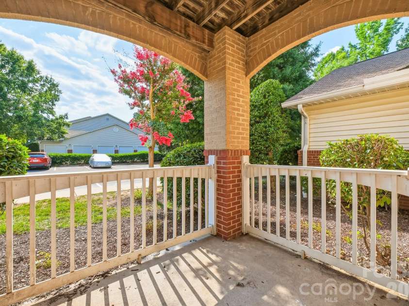 16409 Golden River Lane, Charlotte, NC 28277.  MLS# CAR4401552, YatesRealty ID 36424. 