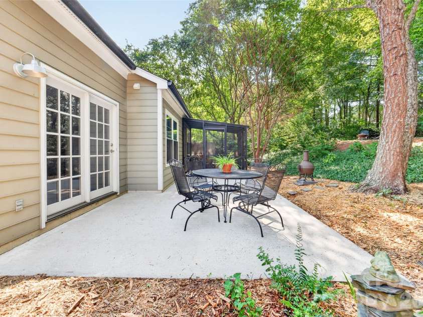 10316 Bon Meade Lane, Cornelius, NC 28031.  MLS# CAR4395622, YatesRealty ID 36425. 