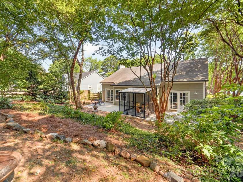 10316 Bon Meade Lane, Cornelius, NC 28031.  MLS# CAR4395622, YatesRealty ID 36425. 