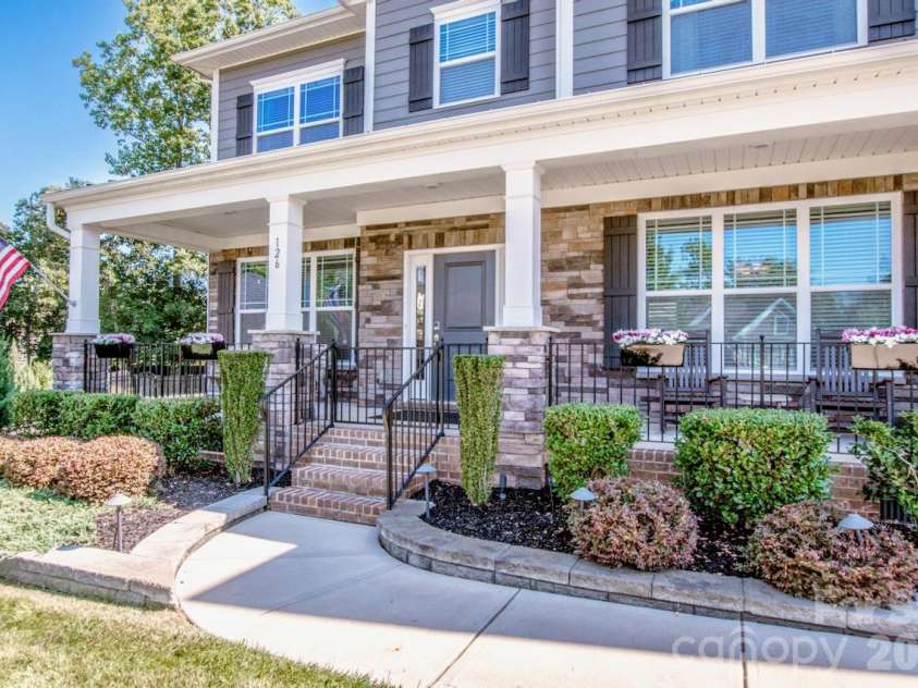 126 Bedford Lane, Mooresville, NC 28115.  MLS# CAR4398460, YatesRealty ID 36427. 