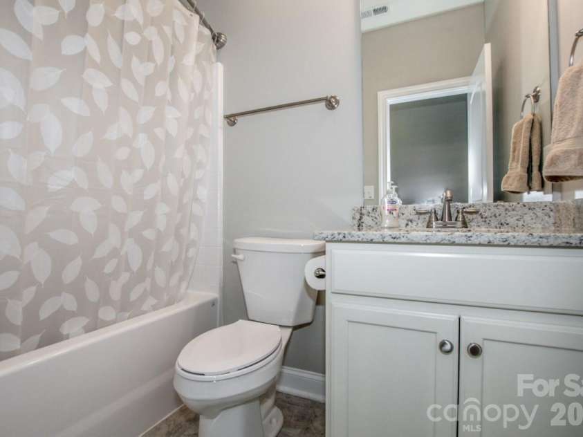 126 Bedford Lane, Mooresville, NC 28115.  MLS# CAR4398460, YatesRealty ID 36427. 