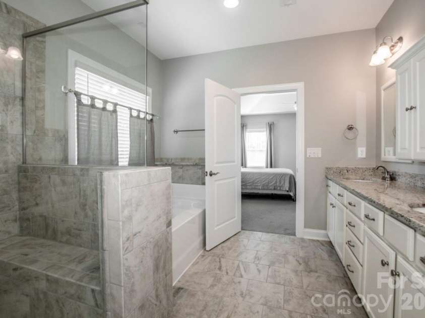 126 Bedford Lane, Mooresville, NC 28115.  MLS# CAR4398460, YatesRealty ID 36427. 