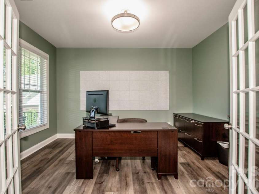 126 Bedford Lane, Mooresville, NC 28115.  MLS# CAR4398460, YatesRealty ID 36427. 
