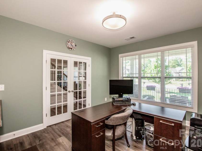 126 Bedford Lane, Mooresville, NC 28115.  MLS# CAR4398460, YatesRealty ID 36427. 