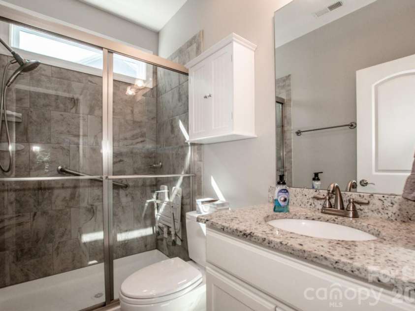 126 Bedford Lane, Mooresville, NC 28115.  MLS# CAR4398460, YatesRealty ID 36427. 