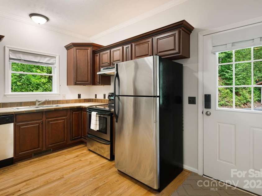 28 Back Stage Pass, Canton, NC 28716.  MLS# CAR4284833, YatesRealty ID 3643. Wood flooring